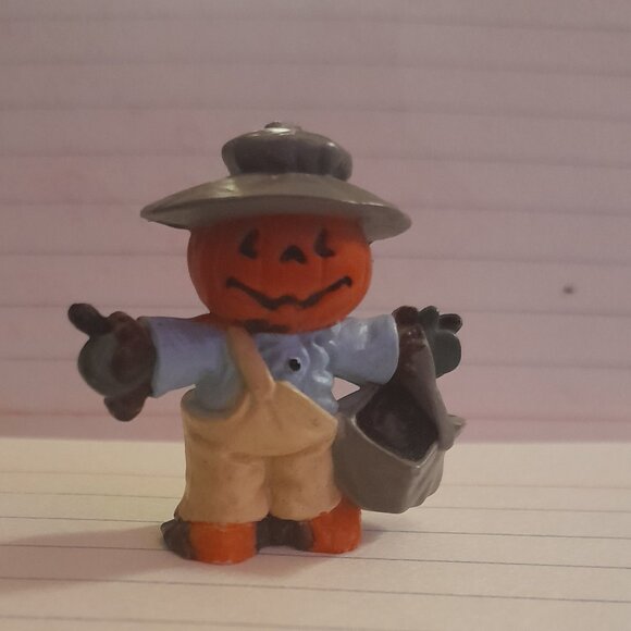 Enesco Vintage Punkin Head Scarecrow Figurine - Picture 2 of 5